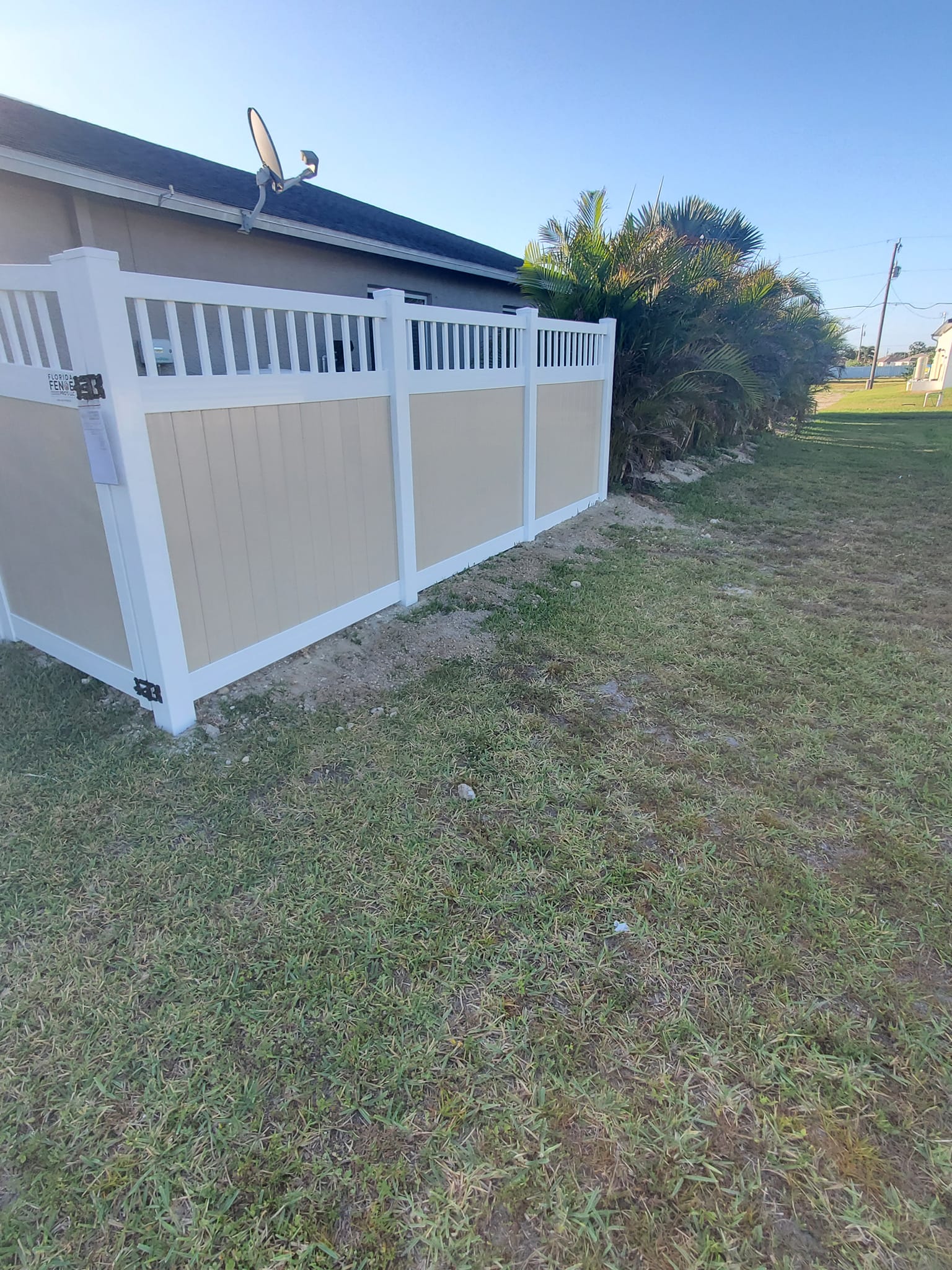 Professional Vinyl Fence Company Florida Fence Pros